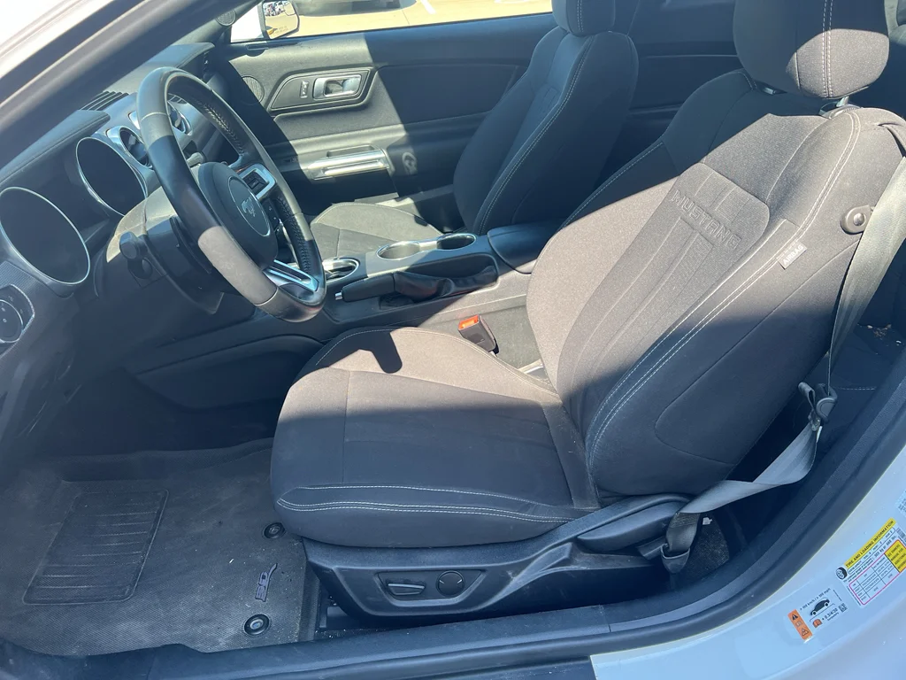 Used 2020 Oxford White Ford GT image 11