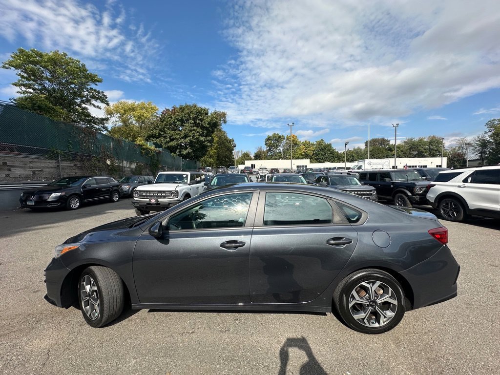Used 2020 Gray Kia LXS image 4