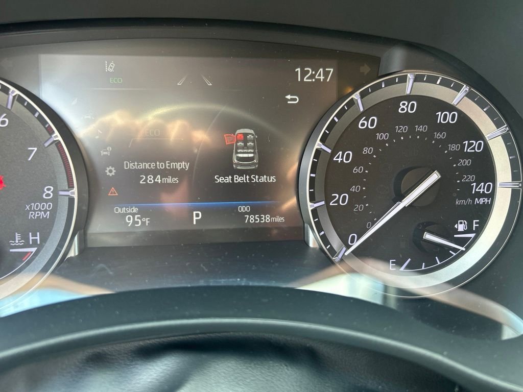 Used 2022 Beige Toyota XLE image 8