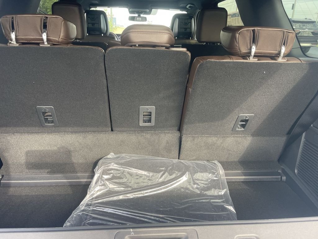 New 2026 Glacier Gray Metallic Tri-Coat Ford King Ranch® image 31