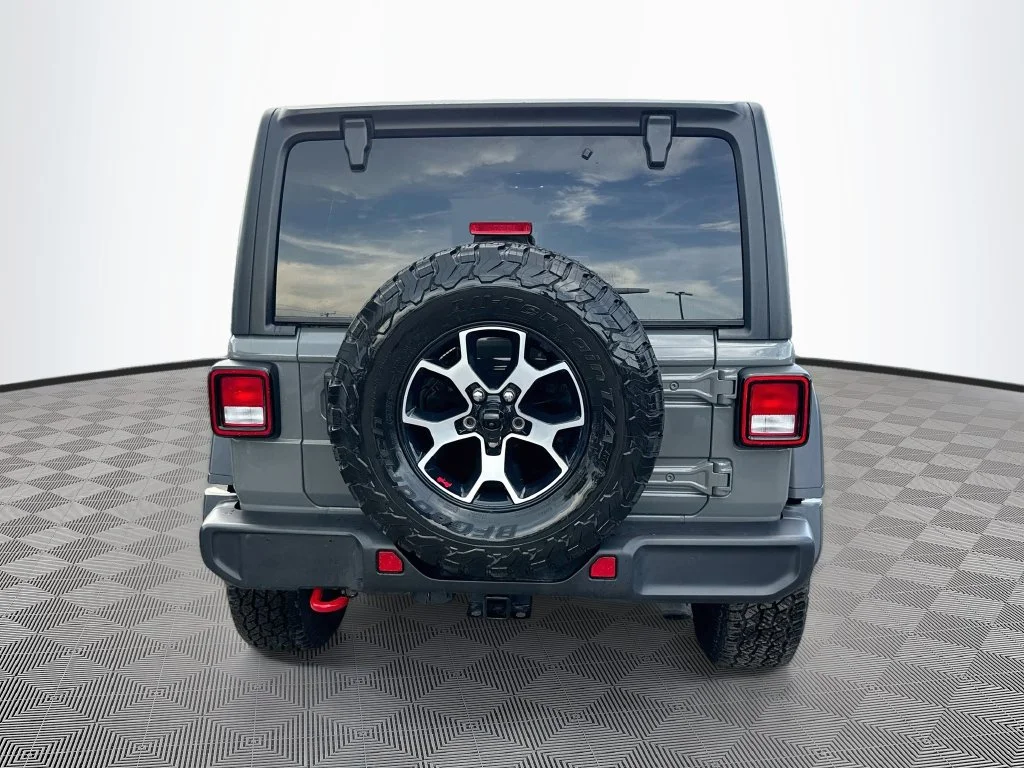 Used 2022 Gray Jeep Unlimited Rubicon image 7