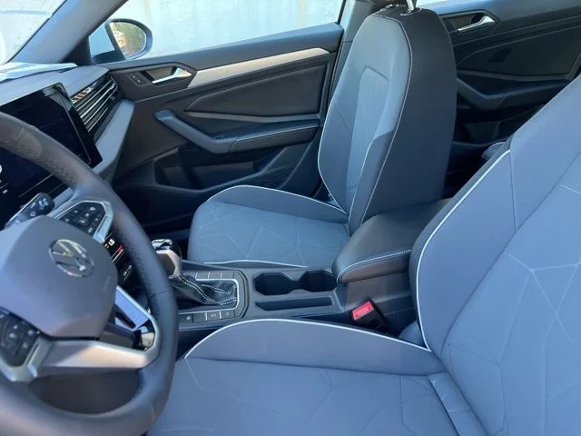 2026 Volkswagen Jetta Sport - Photo 9
