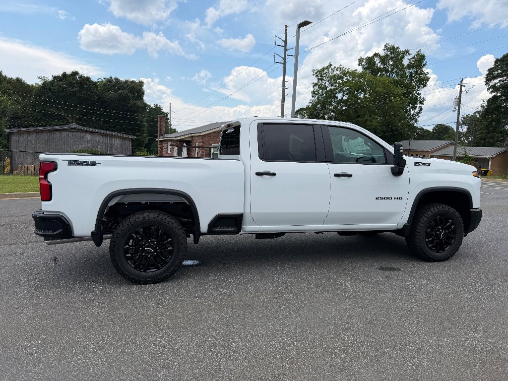 2026 Chevrolet Silverado 2500 HD LT - Photo 9