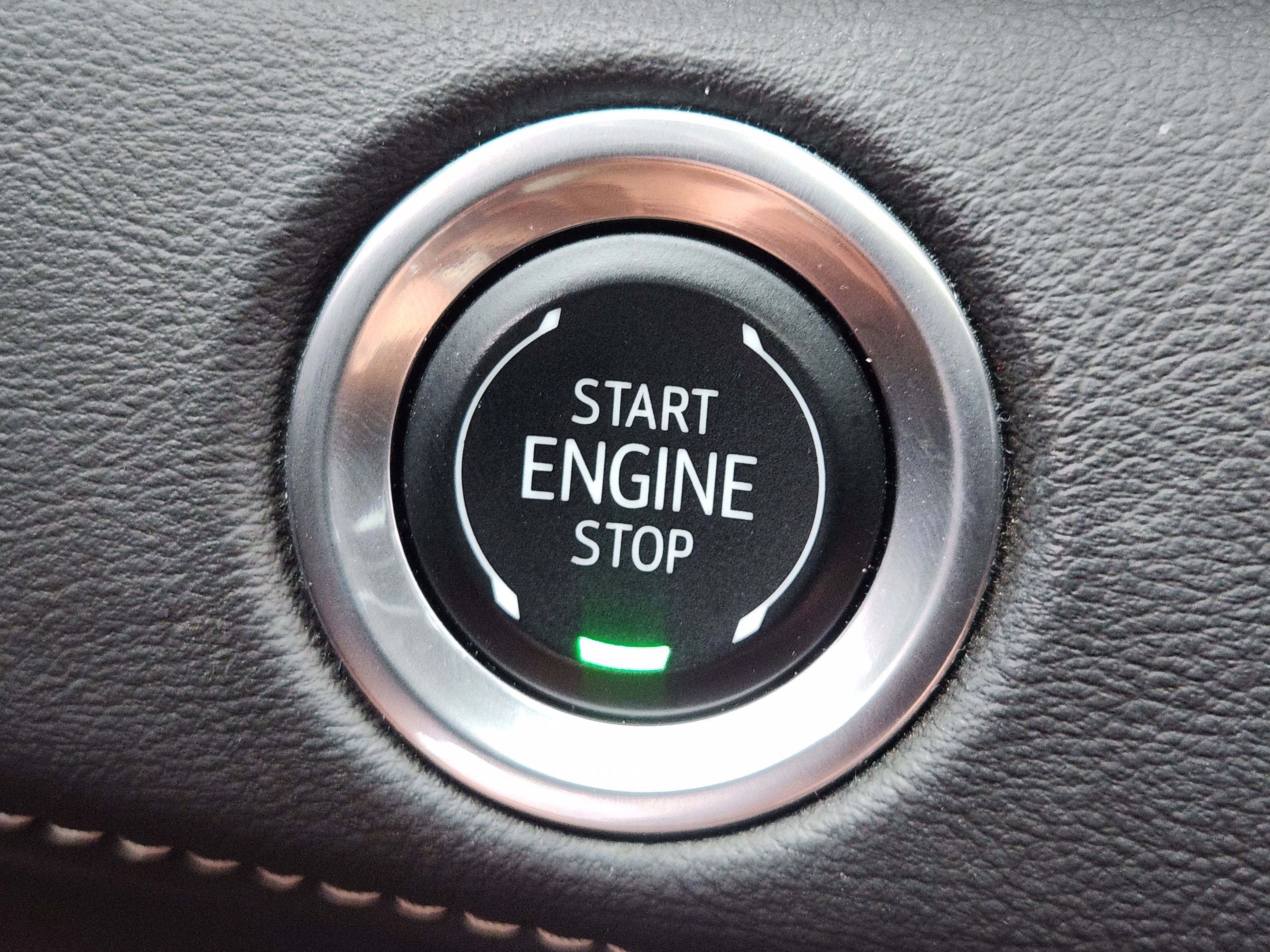 Used 2024 Crystal White Tricoat Cadillac Sport image 22