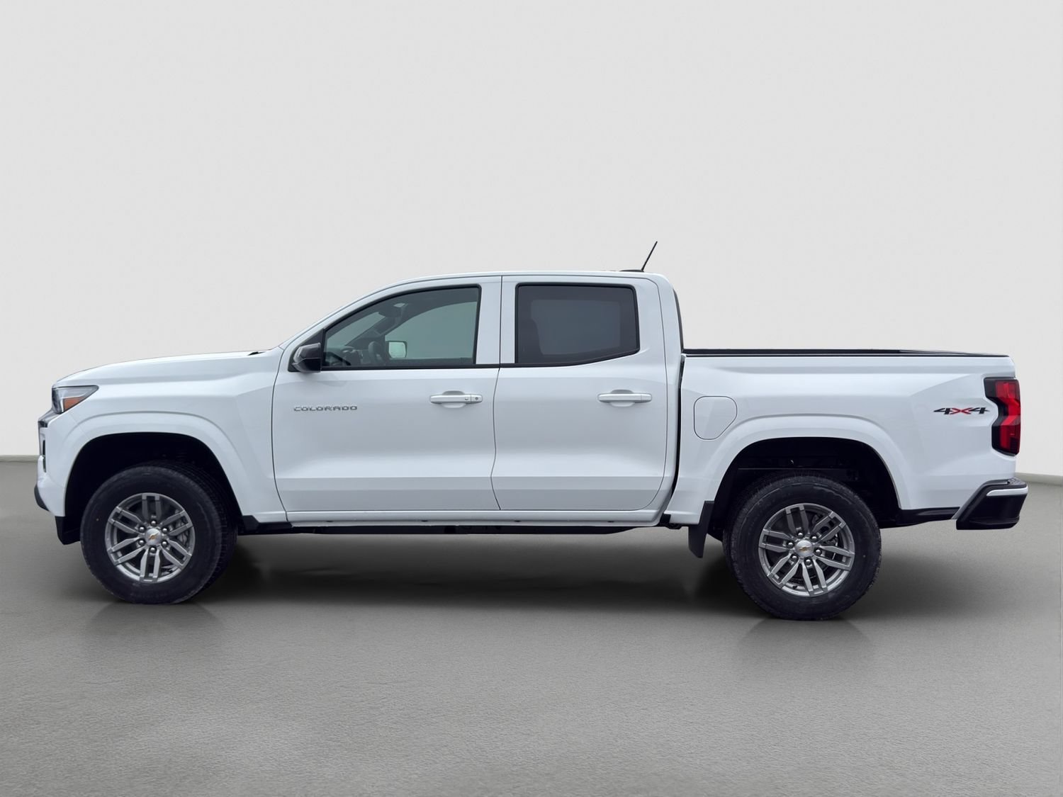 2026 Chevrolet Colorado LT - Photo 3
