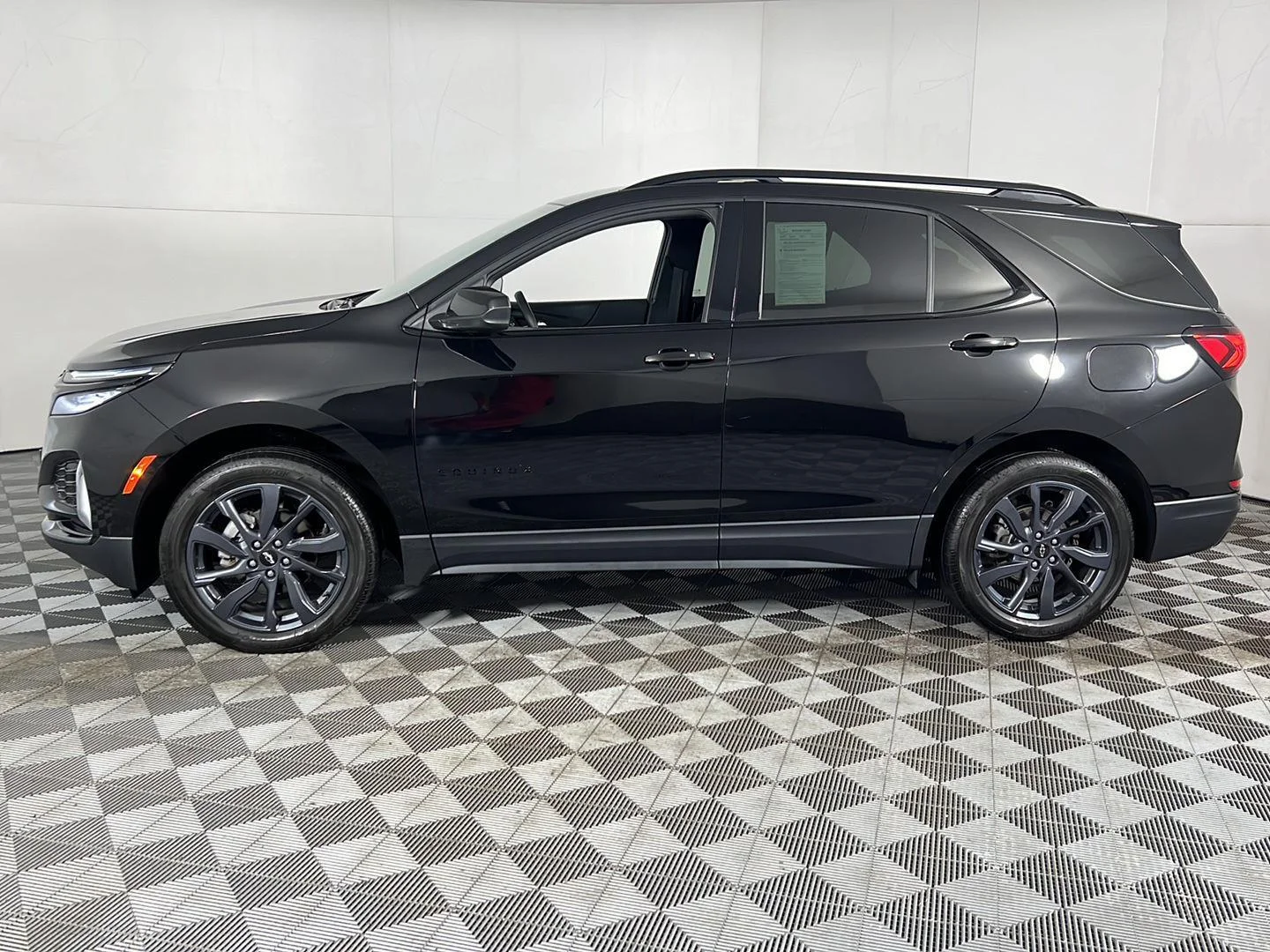 Used 2024 Mosaic Black Metallic Chevrolet RS image 18