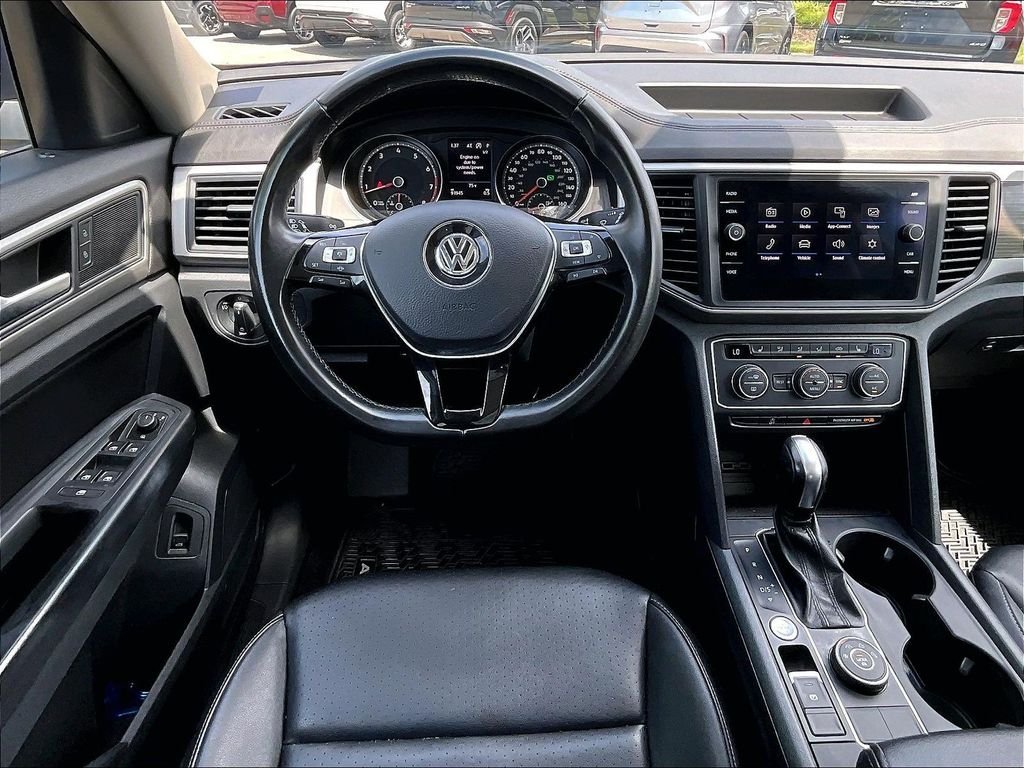 Used 2020 Gray Volkswagen 3.6L V6 SE image 18
