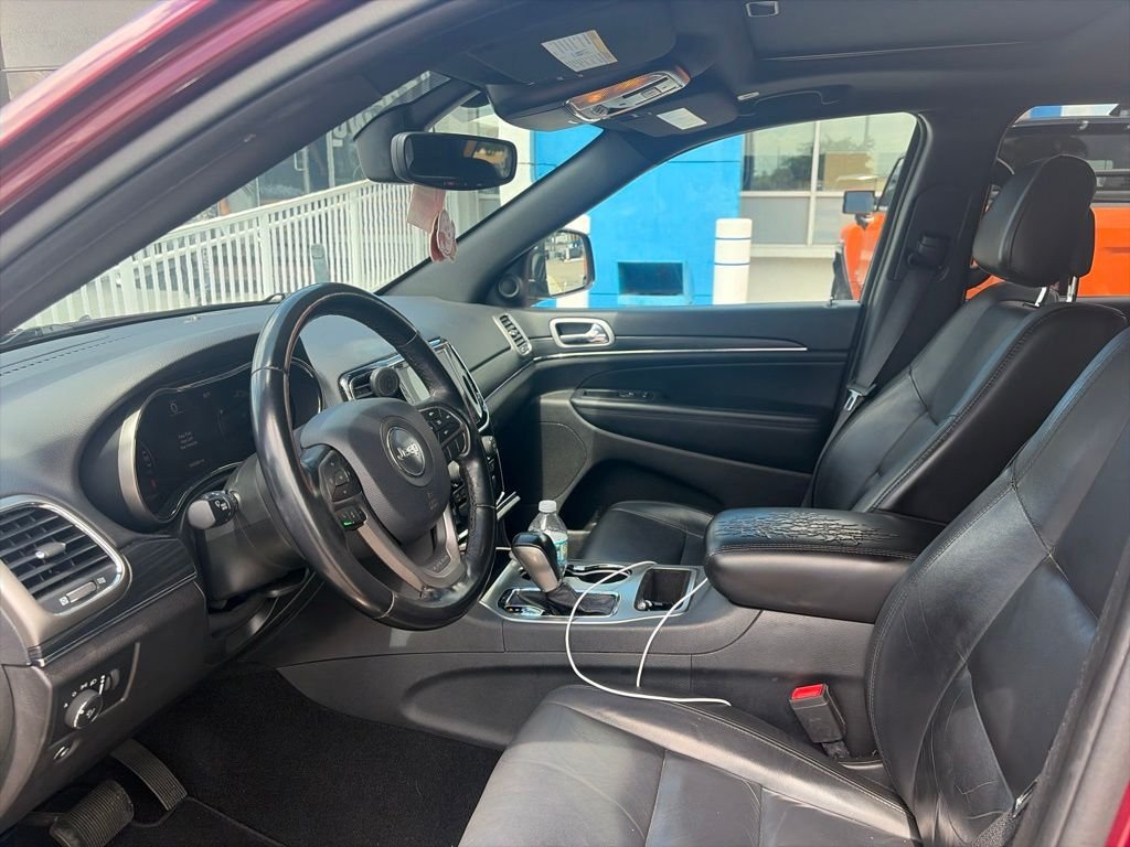 Used 2020 Red Jeep Limited image 13