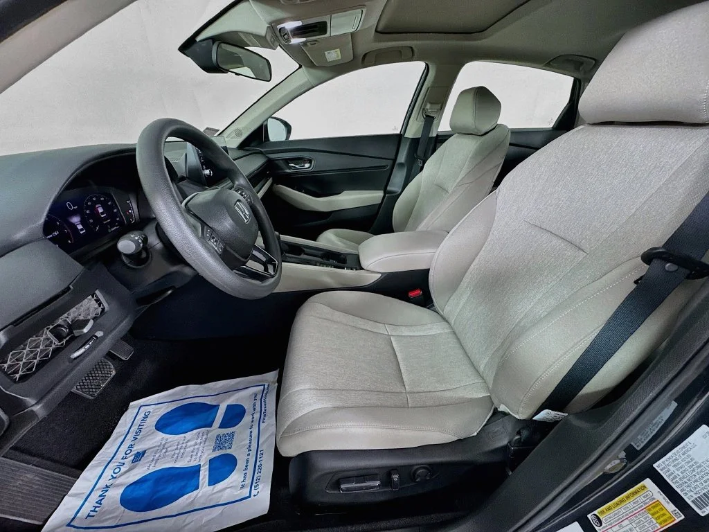 New 2026 Meteorite Gray Metallic Honda SE image 29