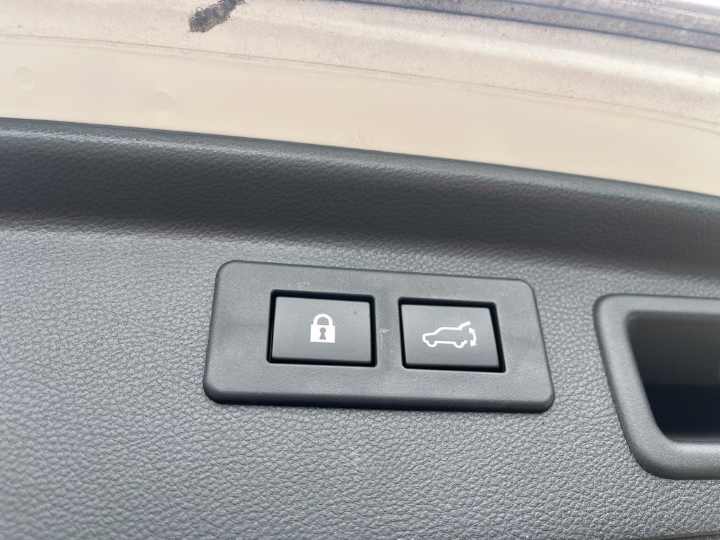 Certified Used 2021 White Subaru Premium image 10
