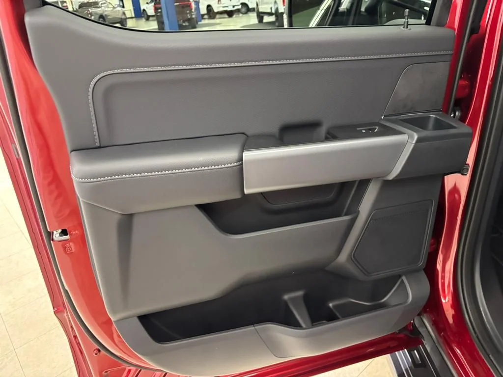 New 2026 Ruby Red Metallic Tinted Clearcoat Ford XLT image 9
