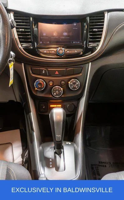 Used 2020 White Chevrolet LT image 14