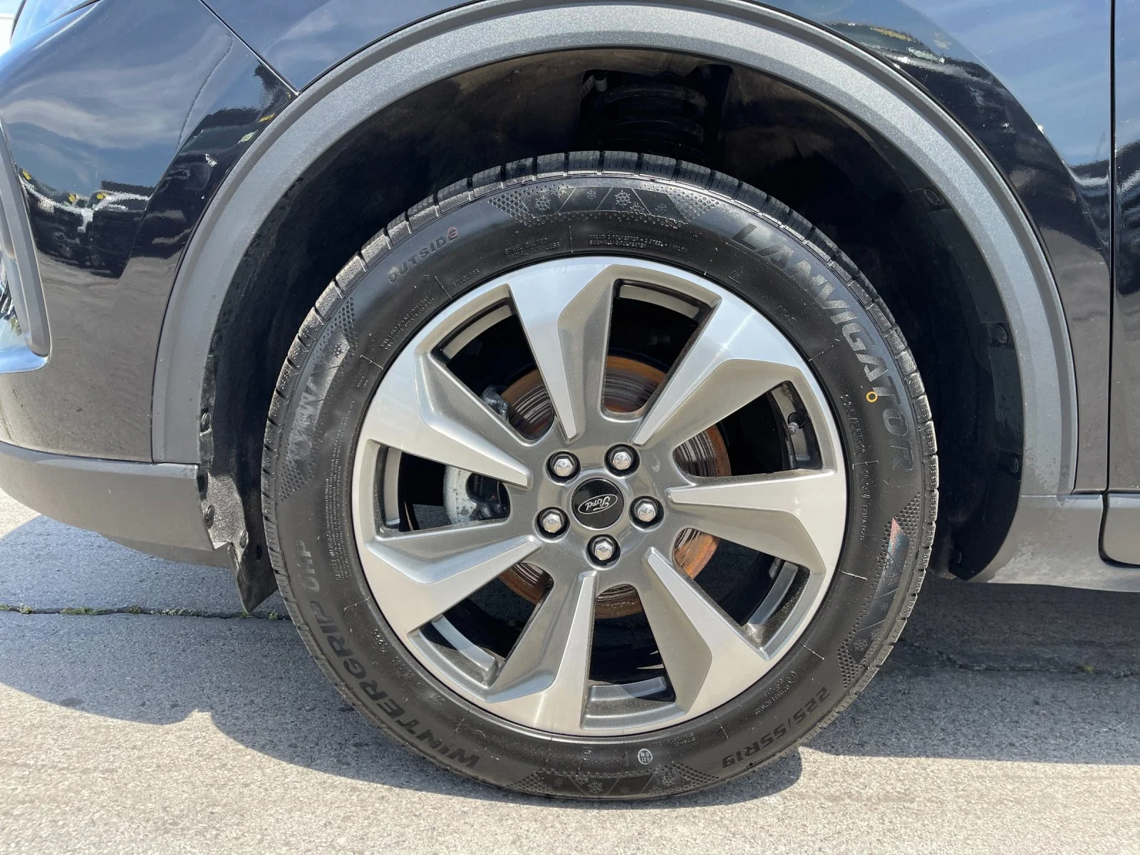 Used 2024  Ford Platinum image 32