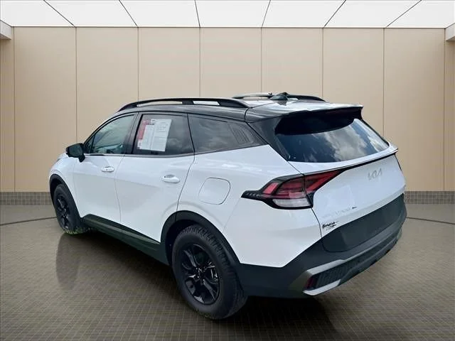 Used 2024 White Kia X-Pro Prestige image 18