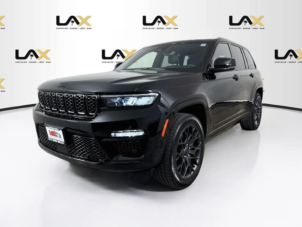 Used 2025 Black Jeep Summit image 3