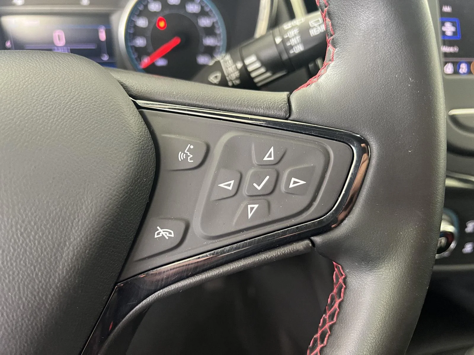 Used 2024 Radiant Red Tintcoat Chevrolet RS image 10