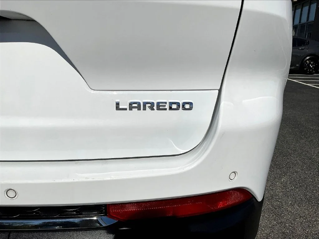 Used 2023 Bright White Clearcoat Jeep Laredo image 25