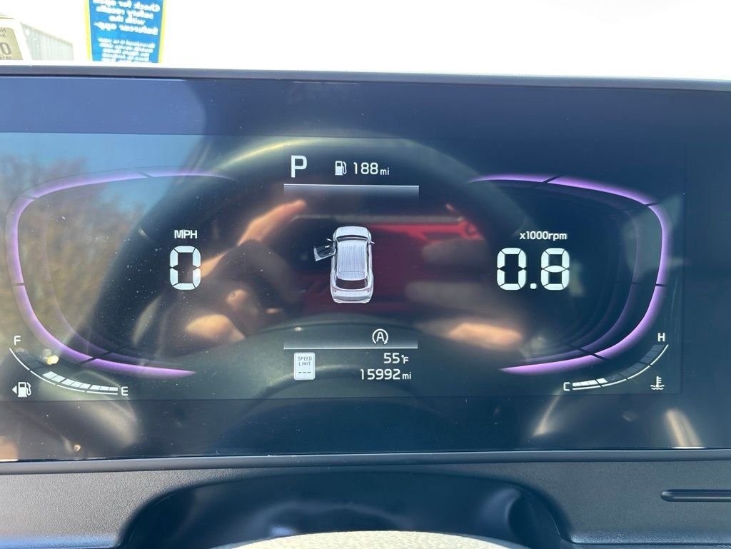 Used 2023 Black Kia X-Line image 28