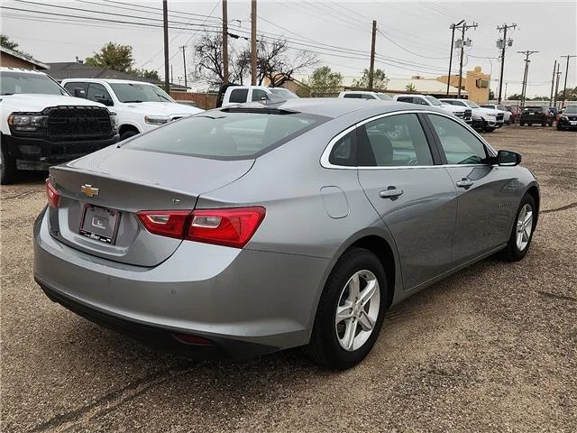 Used 2024 Gray Chevrolet 1LT image 3