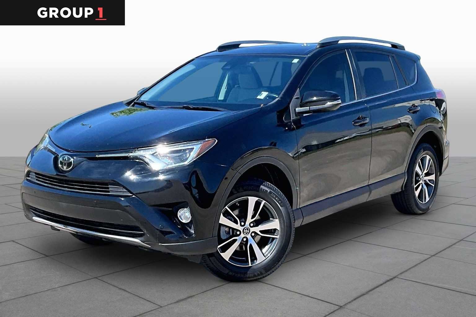 2018 Toyota RAV4 XLE's photo