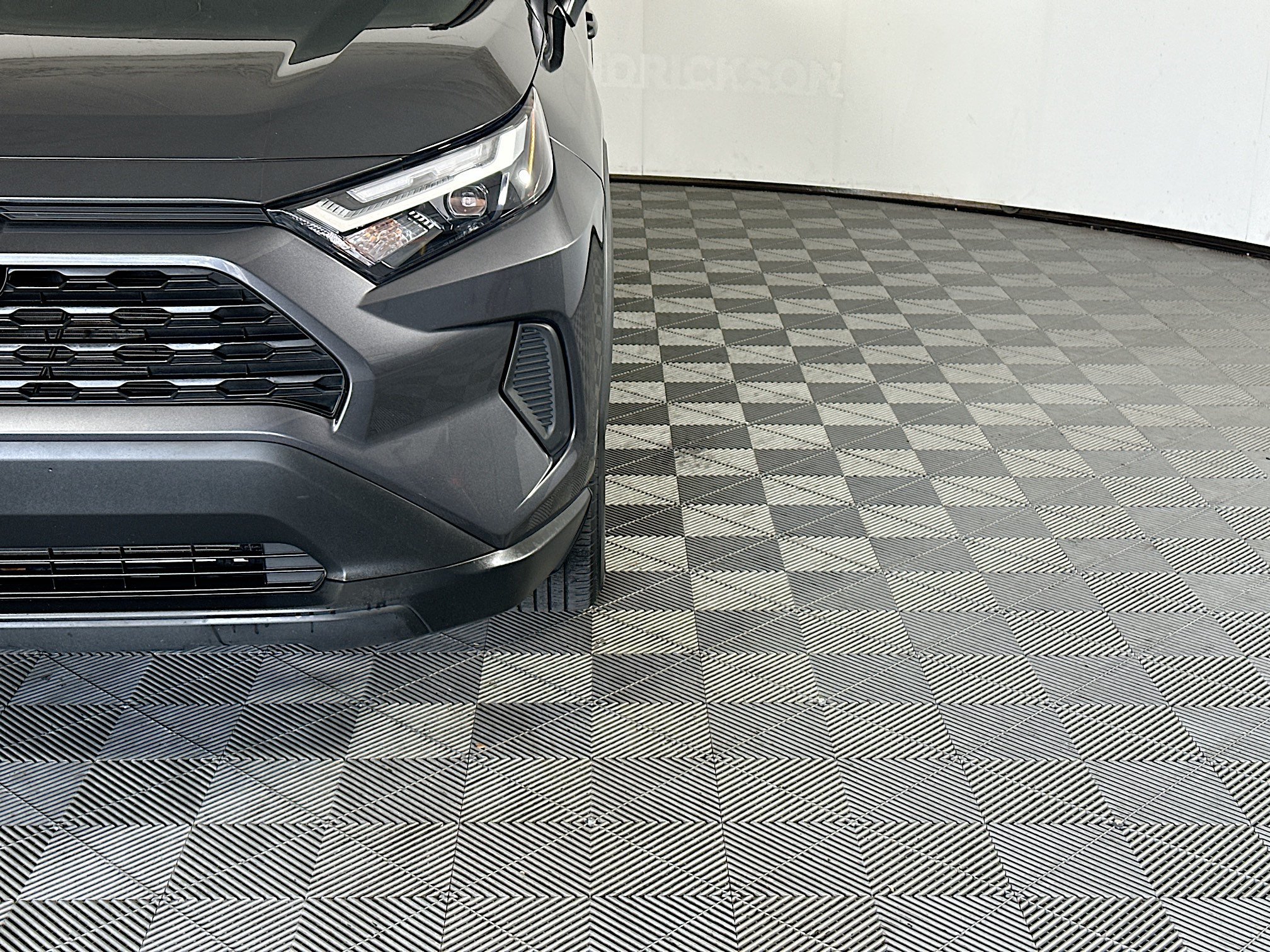 Used 2025 Magnetic Gray Metallic Toyota XLE image 9
