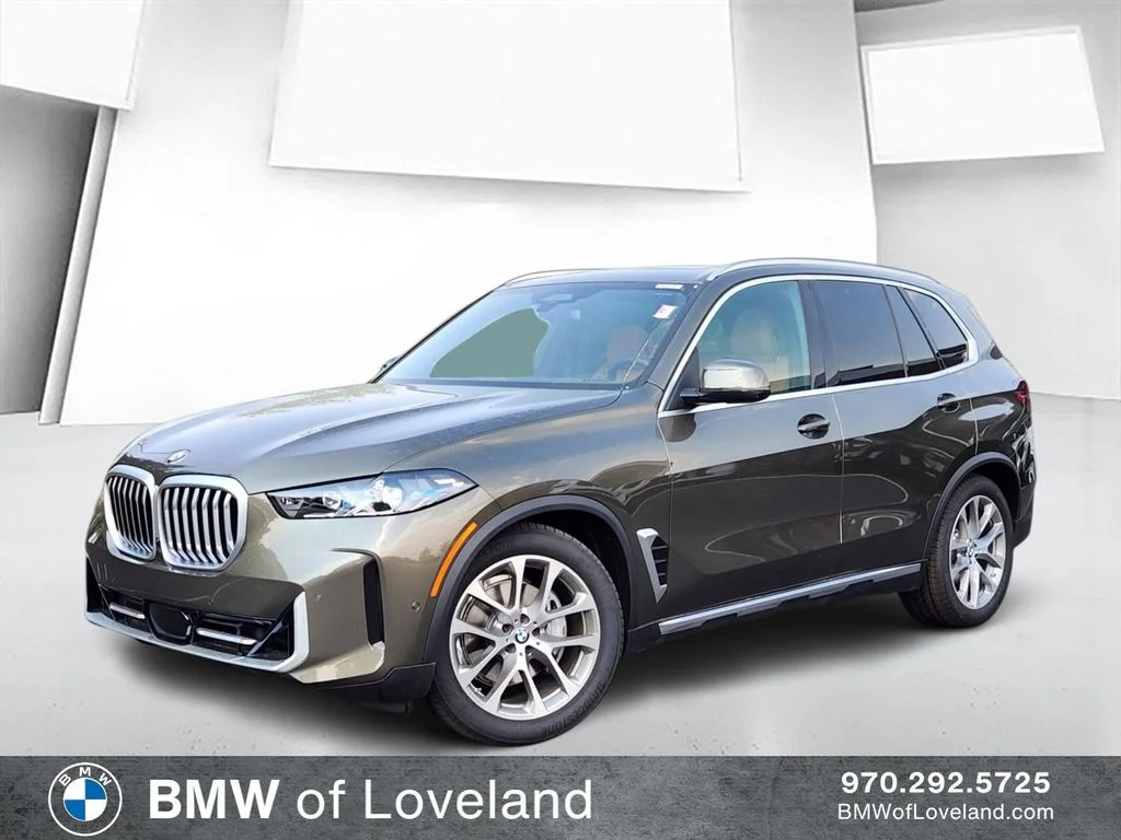 New 2026 Manhattan Green Metallic BMW xDrive40i image 1
