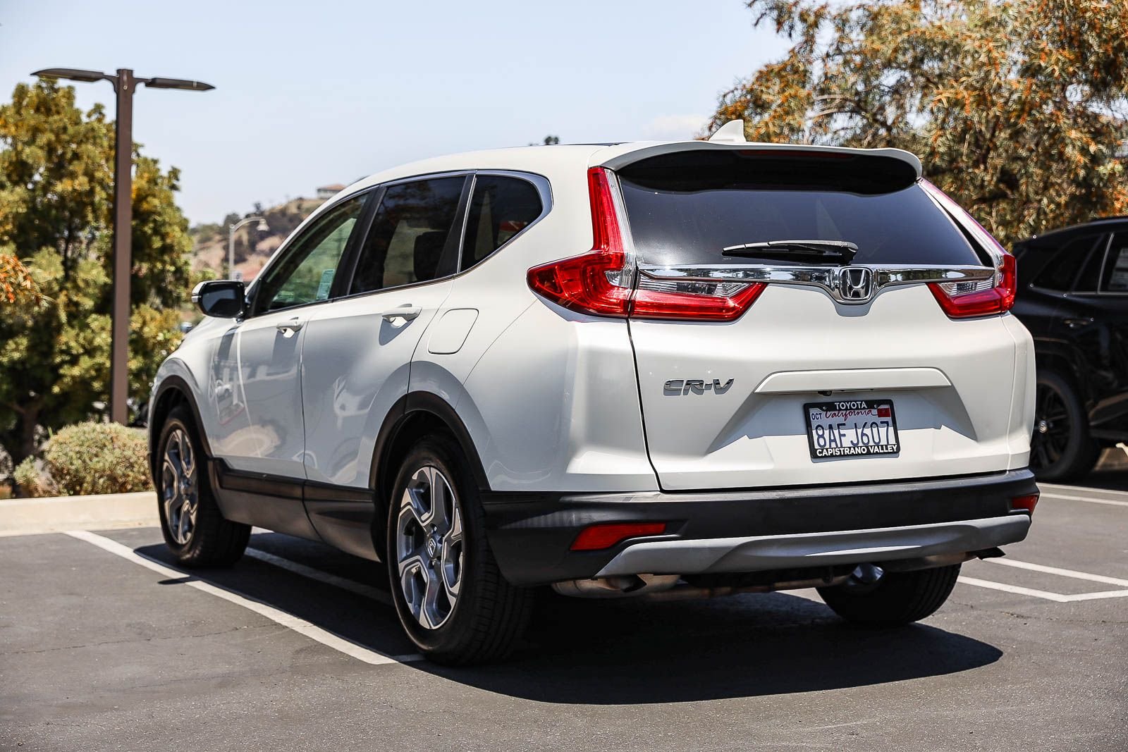 Used 2017 White Diamond Pearl Honda EX-L image 6