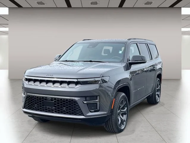 New 2026 Baltic-Gray Metallic Clear-Coat Exterior Paint Jeep Limited Altitude image 7