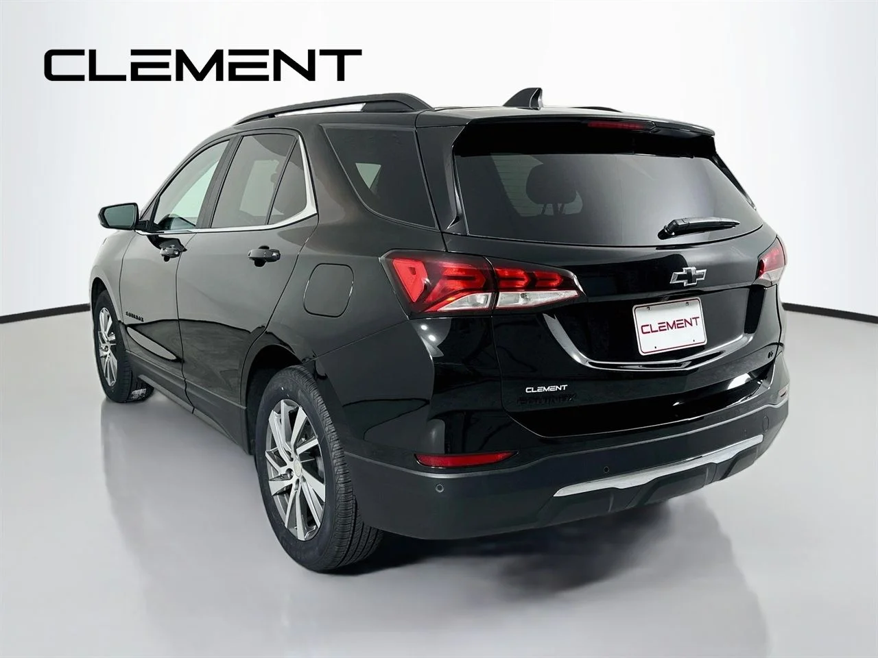 Certified Used 2022 Mosaic Black Metallic Chevrolet LT image 10