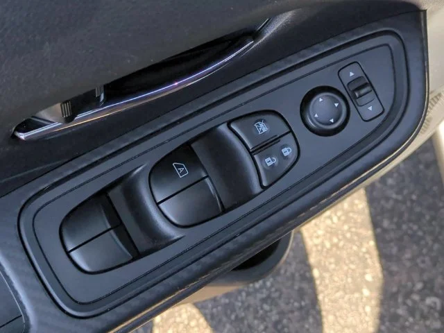 2025 Nissan Versa Sedan SV - Photo 24