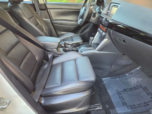 Used 2014 White Mazda Grand Touring image 28
