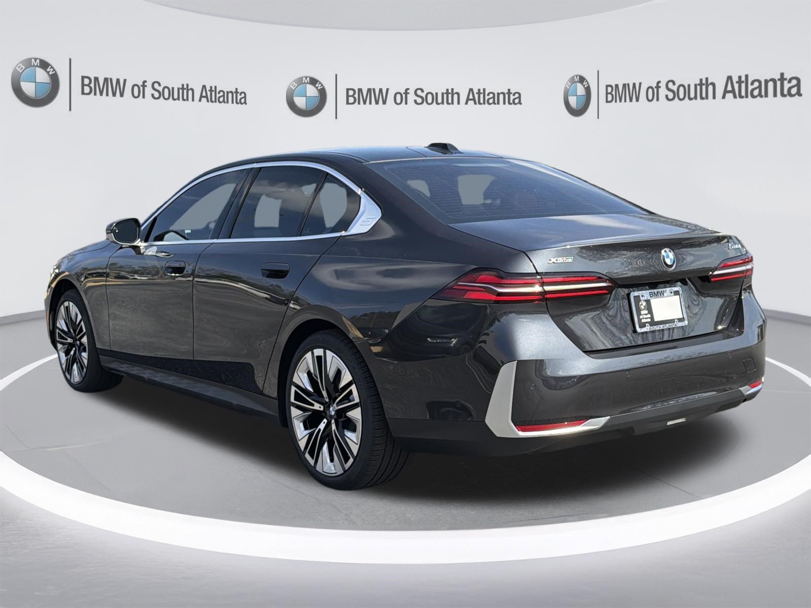 New 2026 Dark Graphite Metallic BMW 530i xDrive image 21