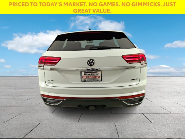 Used 2022 White Volkswagen 3.6L V6 SE w/Technology image 7