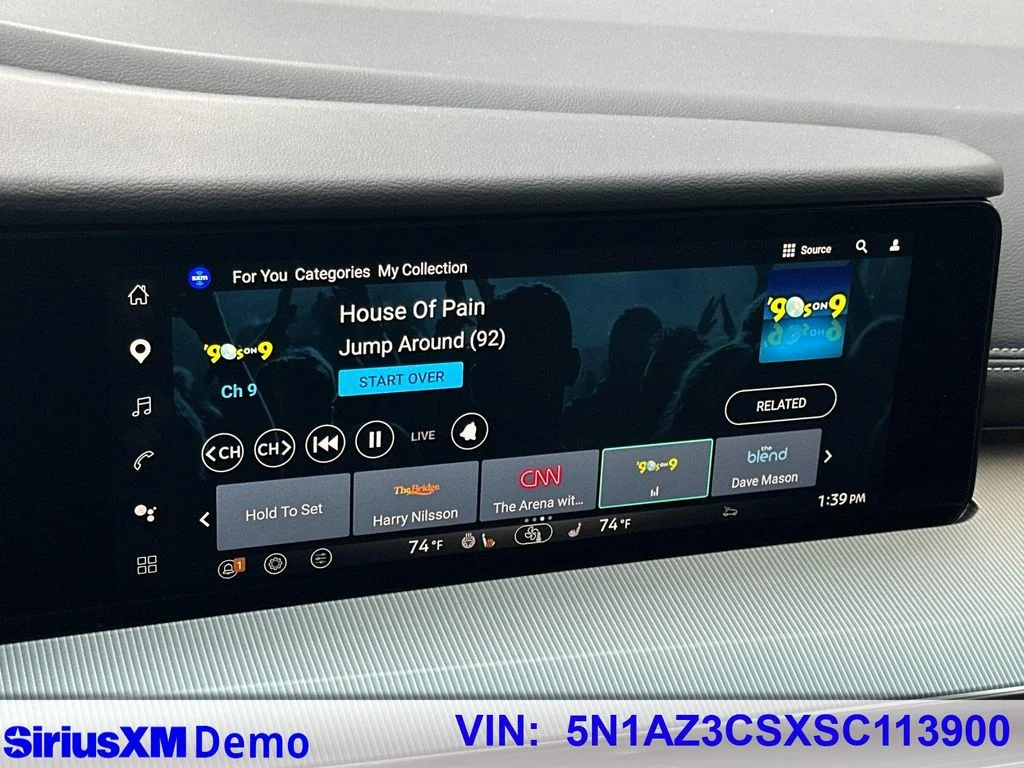 Used 2025 Deep Ocean Blue Pearl/Super Black Nissan SL image 26