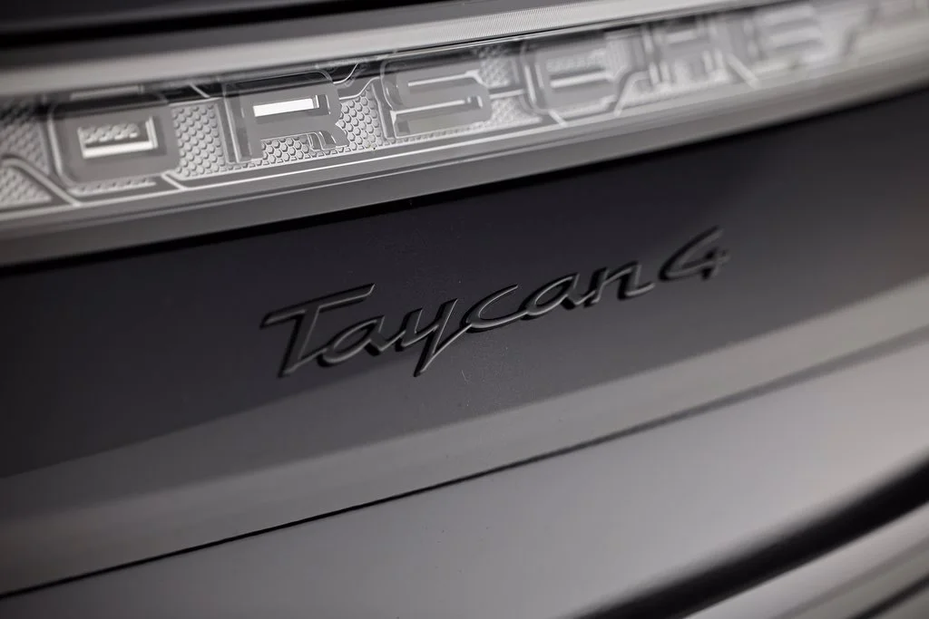 2026 Porsche Taycan Base - Photo 14