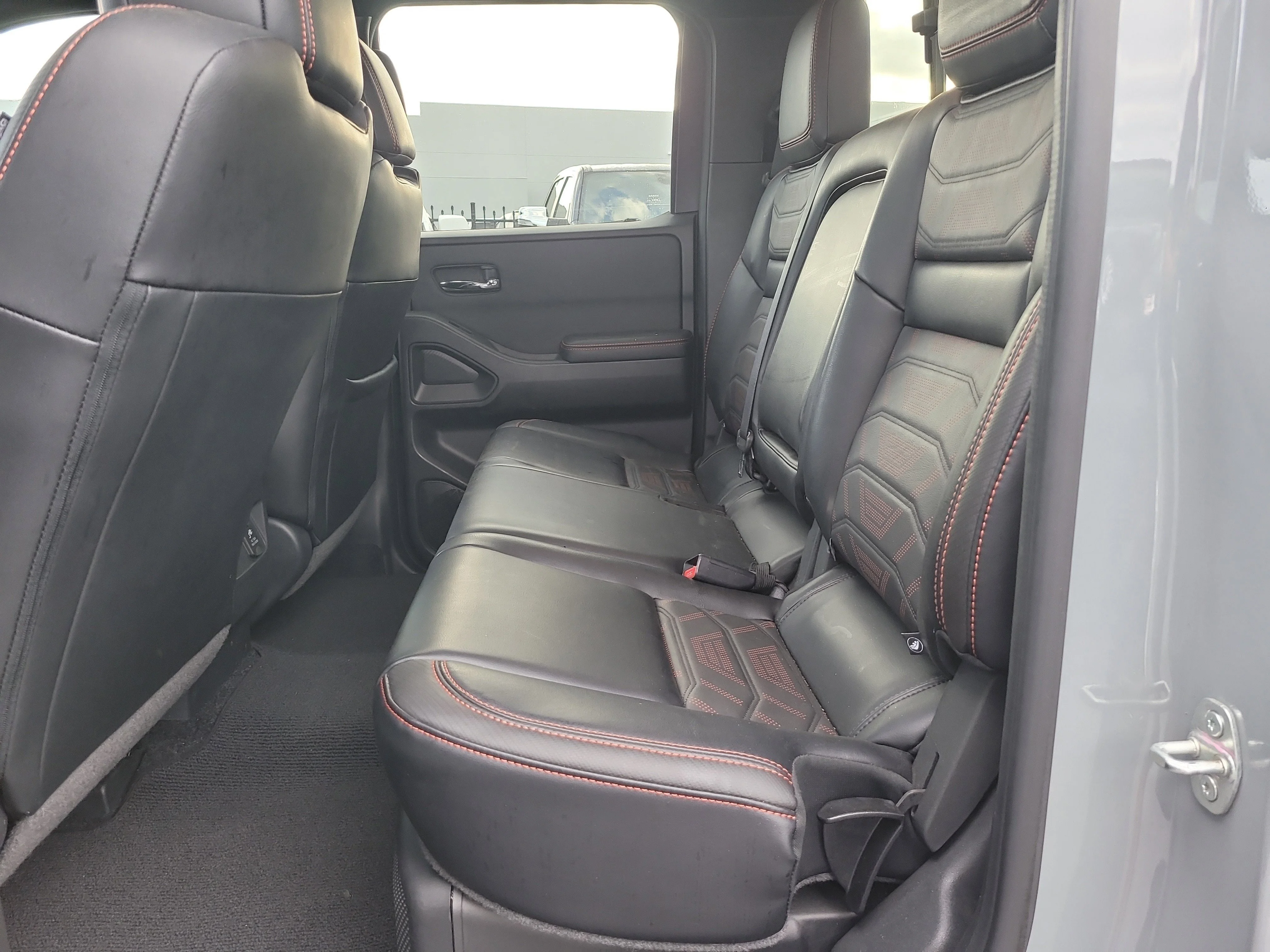 Used 2025 Boulder Gray Pearl Nissan PRO-X image 12