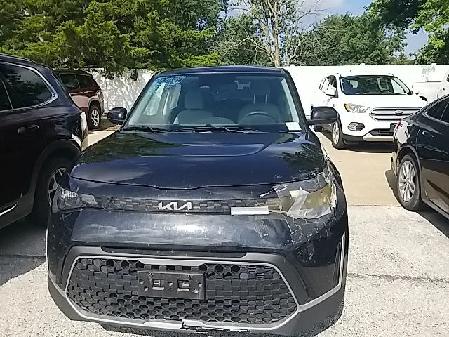 Used 2025 Black Kia LX image 7