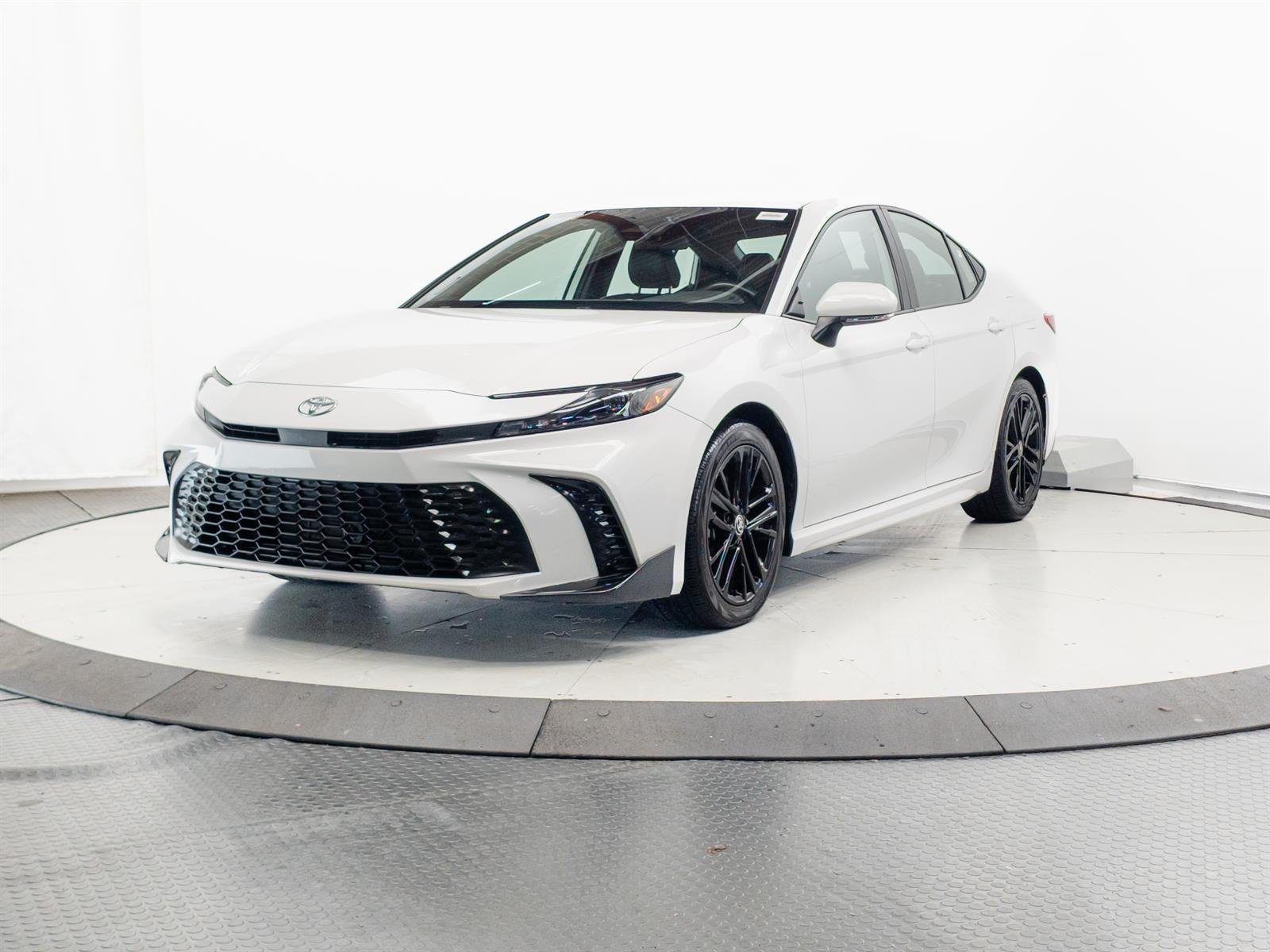 Certified Used 2025 White Toyota SE image 3