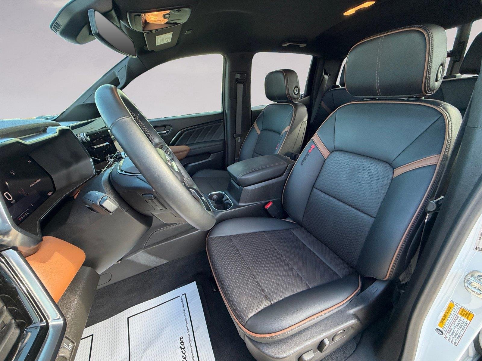 2025 GMC Canyon AT4 - Photo 9