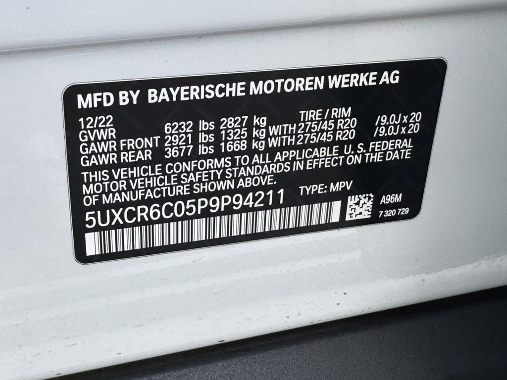 Used 2023 White BMW xDrive40i image 30