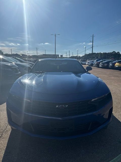 Used 2020 Blue Chevrolet 1LT image 2