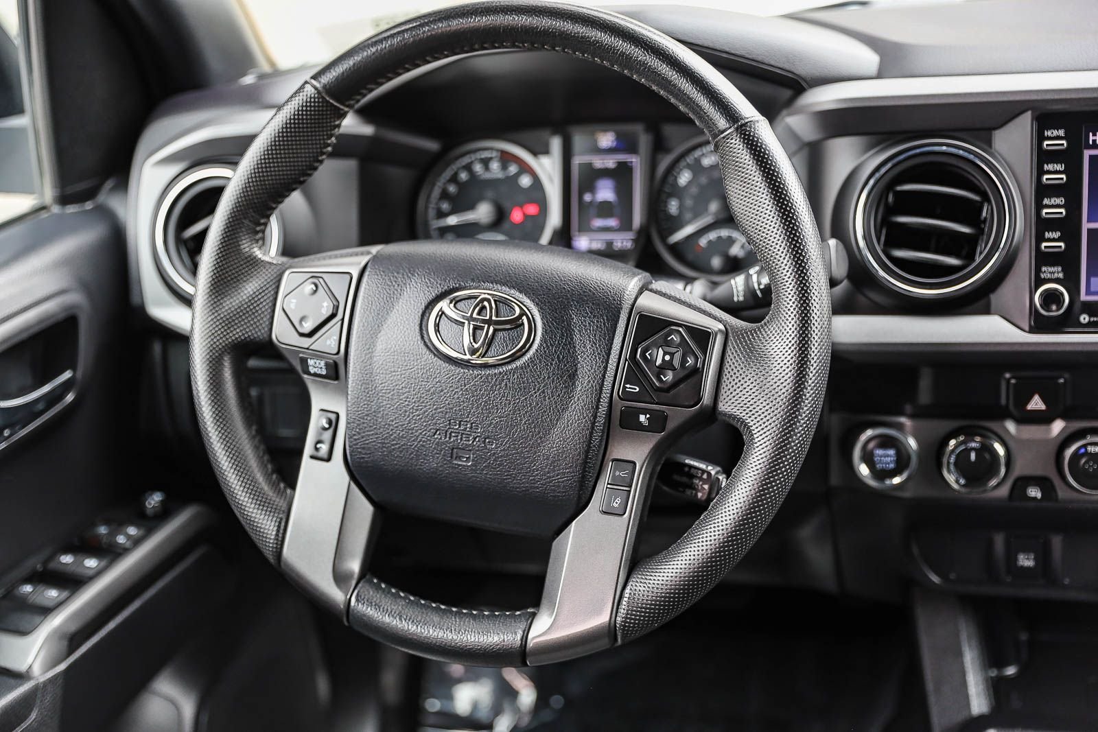 2023 Toyota Tacoma TRD Sport - Photo 16