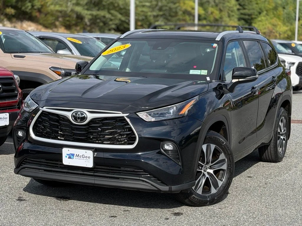 Used 2023 Black Toyota XLE image 1