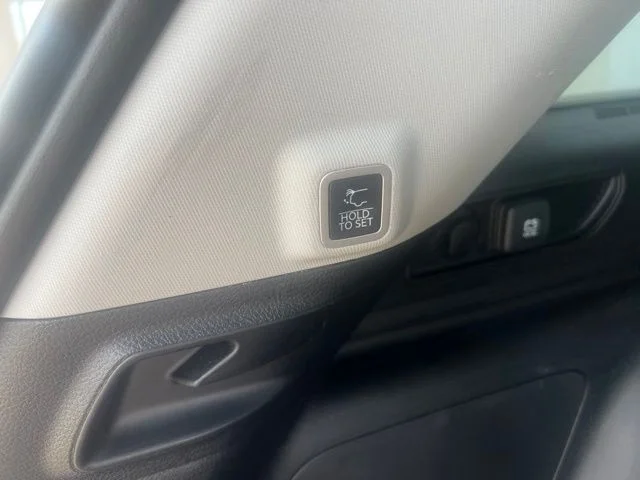 Used 2024 Silver Jeep 4xe image 12