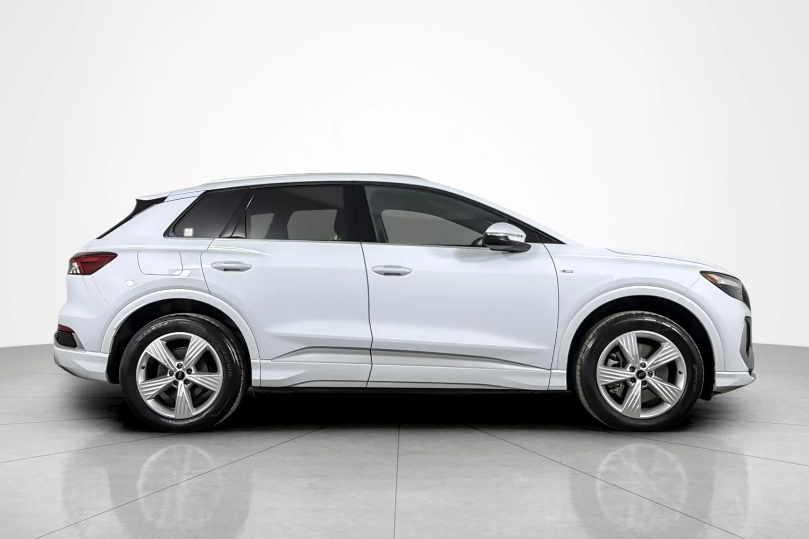 Used 2024 Glacier White Metallic Audi Premium 50 quattro image 6