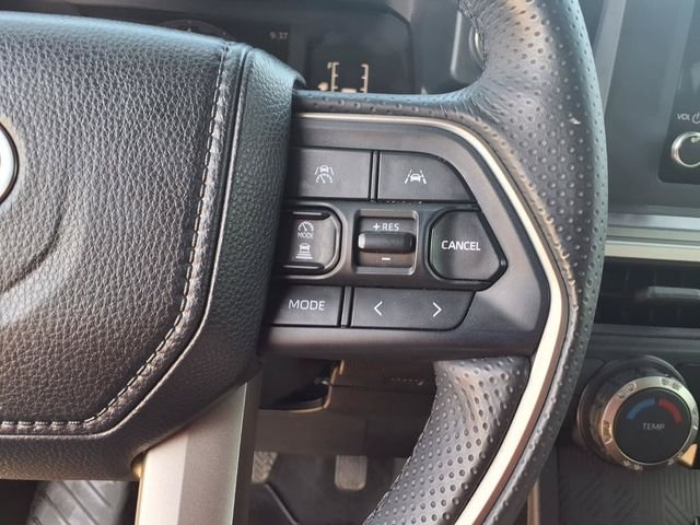 Used 2025  Toyota SR5 image 19
