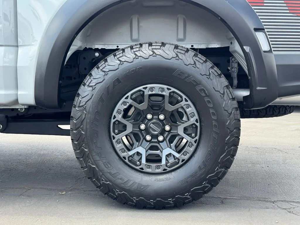 Used 2024 White Ford Raptor image 18