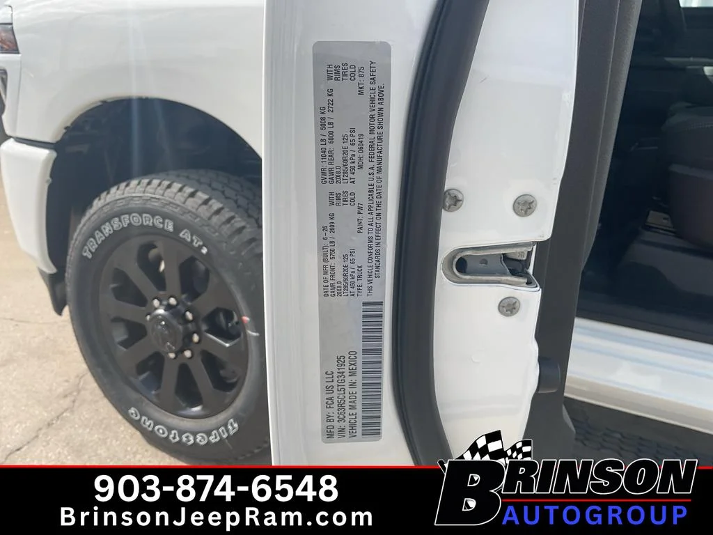 New 2026 Bright White Clearcoat Ram Black Express image 18
