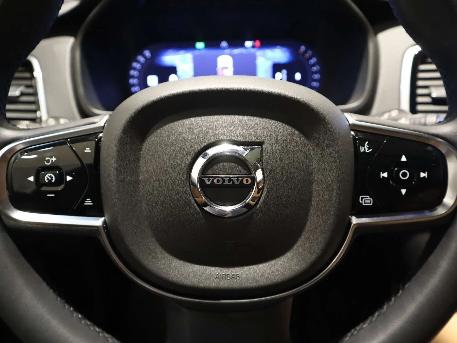 Used 2024 Silver Volvo Ultimate Bright Theme image 26