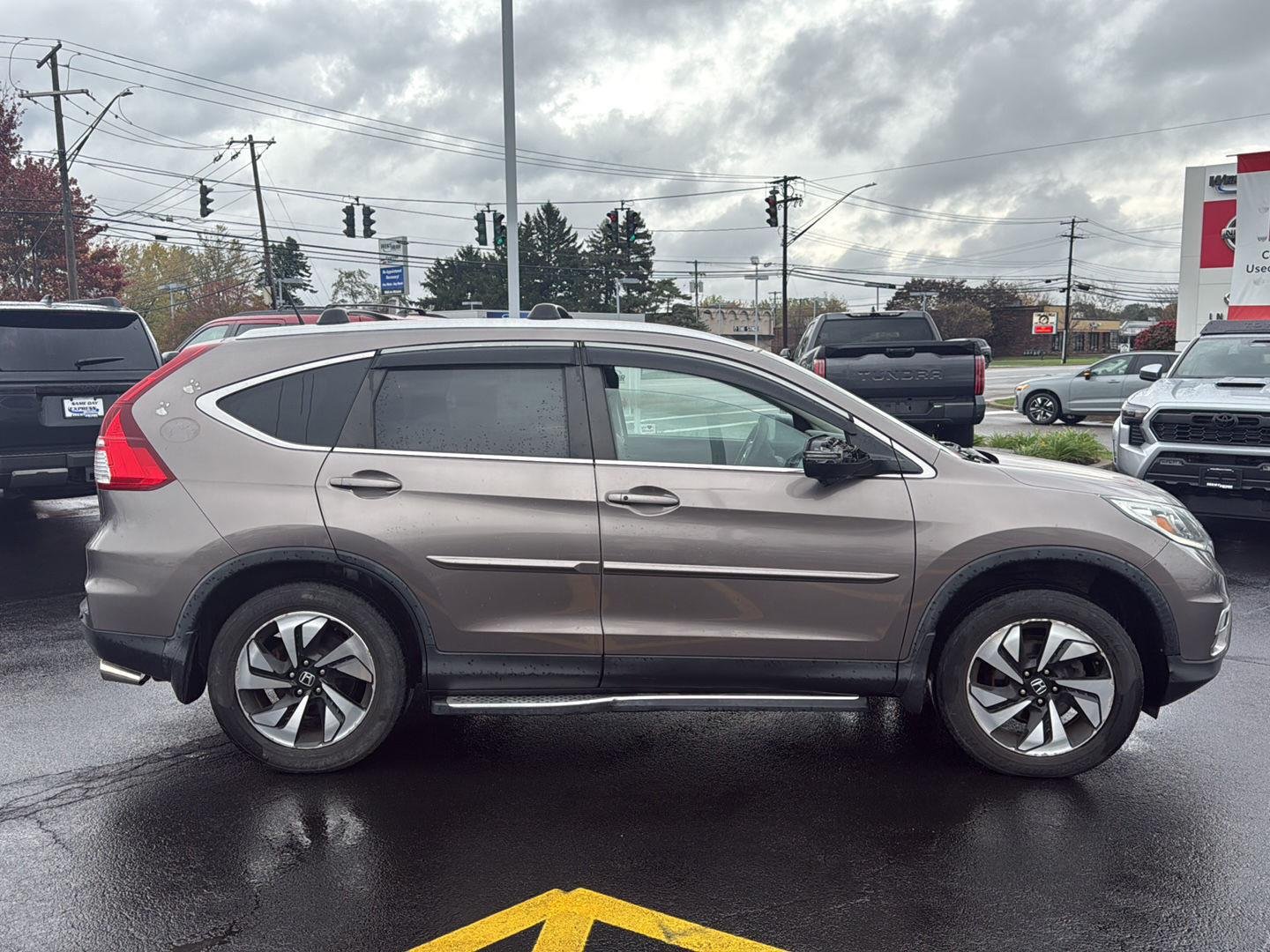 Used 2015  Honda Touring image 2